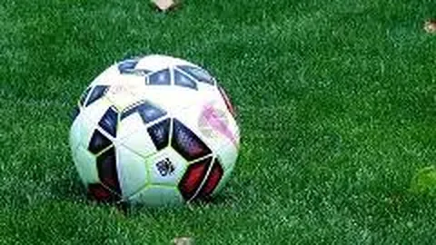 霍尊宣布退出娱乐圈，陈露回应其言辞略显矫情