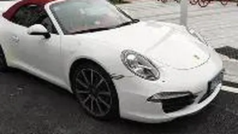 卢卡斯-恩梅加进球，利兹联半场领先阿斯顿维拉1-0